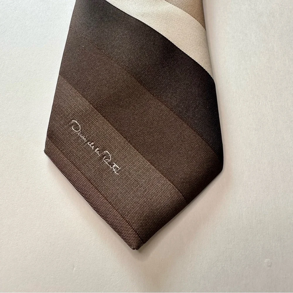 Vintage Oscar de la Renta Striped Brown-Tone Classic Tie - Picture 4 of 8